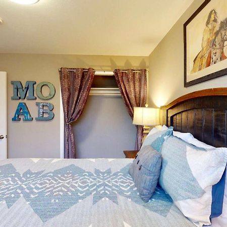 Downtown Cozy Home Base - Purple Sage 8 موآب المظهر الخارجي الصورة